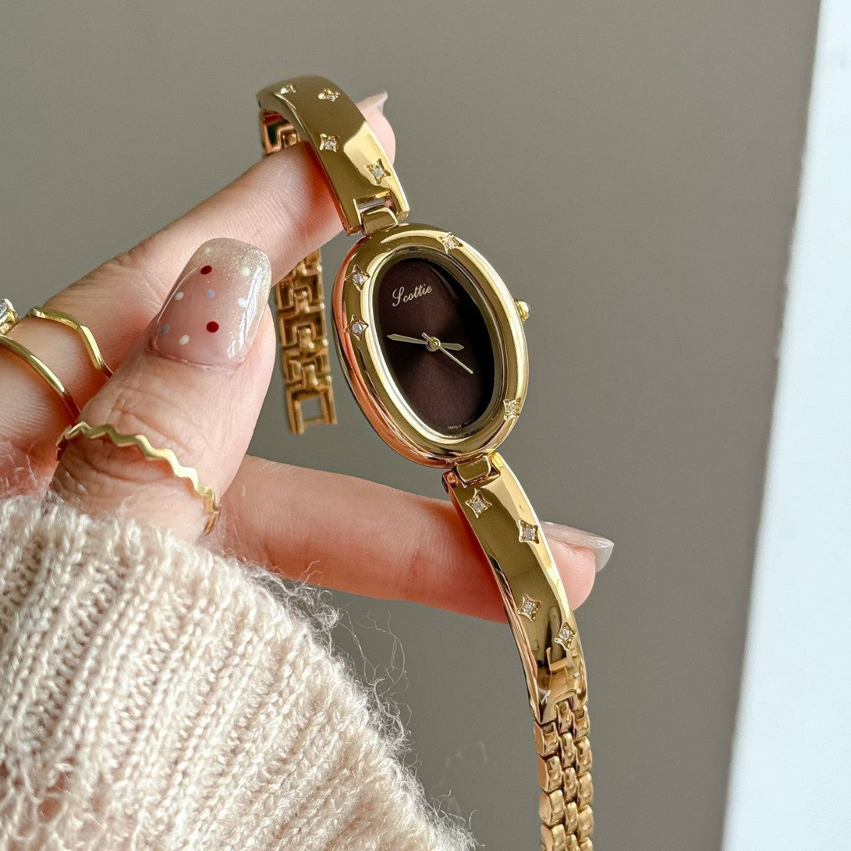 Lovely Aura Watch